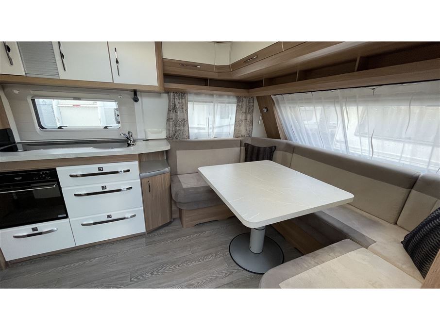 Hobby De Luxe 650 KFU